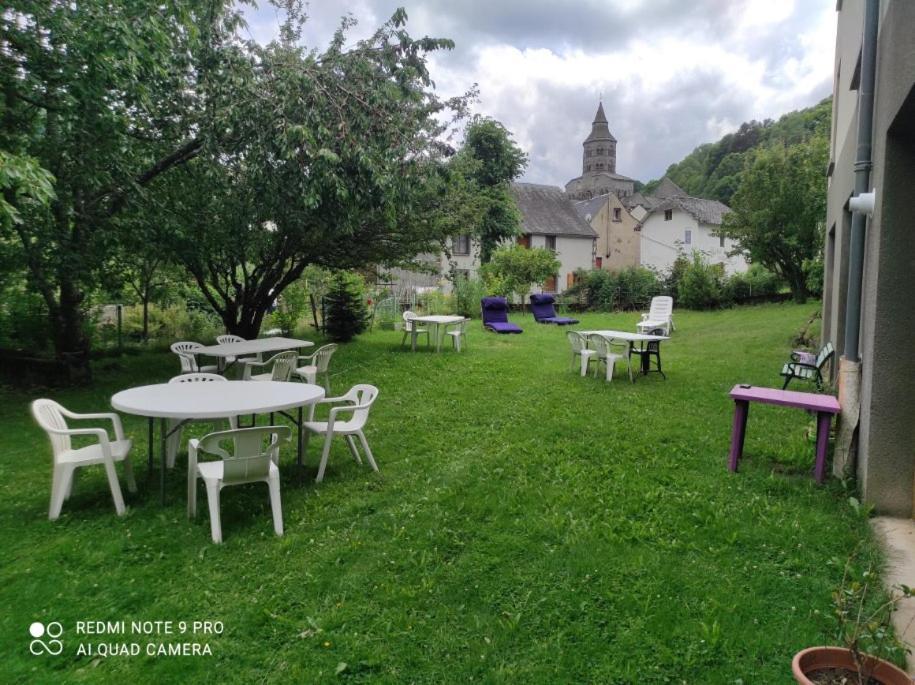 Lilas, Gite Saint Antoine, Orcival, Entre Sancy Et Volcans. 外观 照片